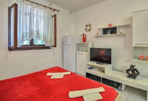 The Big Smile Apartments