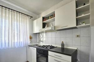 The Big Smile Apartments