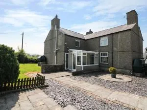 Cefn Werthyd Farmhouse - Clynnog-fawr