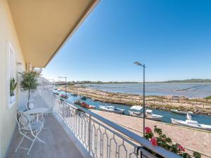 AQUAMADRE Suites - CF Suites