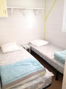 Campings camping Le Kermadec : photos des chambres