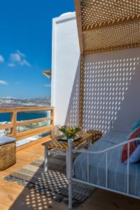 Summer Lovers Villa Santorini Greece