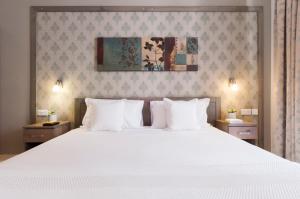 Alexandra Hotel
