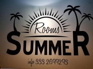 Summer Rooms