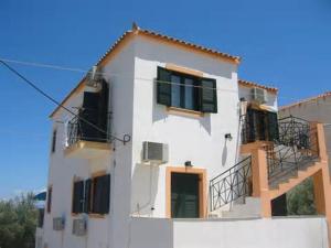 Flisvos Apartments Agistri Greece