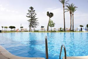 Sea front studio with spacious balcony Santa Clara