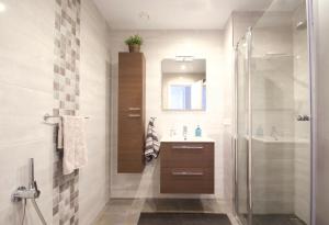 Sea front studio with spacious balcony Santa Clara