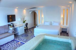 Astarte Suites Santorini Greece