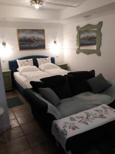 Pletna Lake View Apartment (Ground Floor) 
