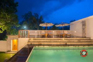 Villa Umah Galuh - Serene Tropical Escape - 3BR Private Pool Villa