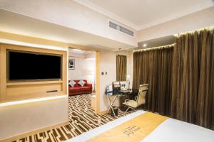 Family Suite room in Metropark Hotel Macau