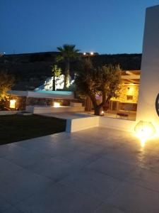 On The Rocks Antiparos Antiparos Greece