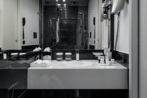 Suite Deluxe avec Accès au Spa - Vue sur Arno