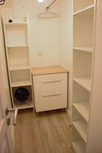 Appartements chemin neuf jardin : photos des chambres