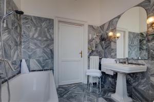 Classic Double Room room in Grand Hotel Plaza