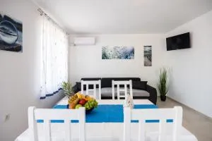 Apartments Dora - 万塔西西