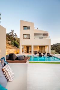 Unicorn - Premium Villa with 72 sqm Pool Rethymno Greece