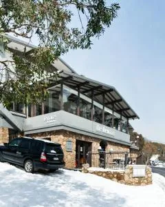 The Denman Hotel in Thredbo - Corryong