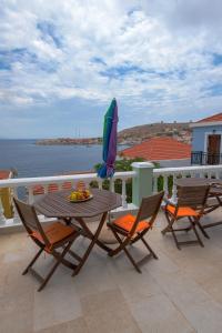 Roulas Apartments Halki-Island Greece