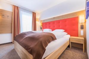 Apartment with Balcony room in Hotel Alpenland