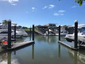 Bluewater Apartment - Йоркейс Кноб