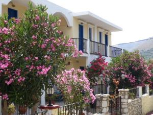 Castellania Hotel Apartments Tílos Greece