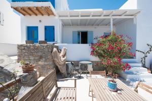 Mina Studios Myconos Greece