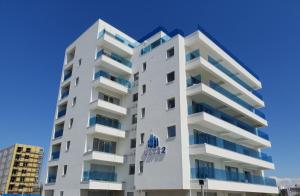WAVE 2 Promenada Apartments