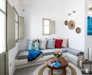 CAPE 9 Villas & Suites Santorini Greece