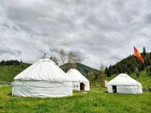 Jyrgalan Yurt Lodge - Kensu