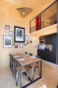 B&B / Chambres d'hotes Refuges en ville : Maison 2 Chambres