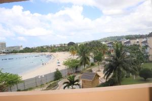 Angel Fish Beach Suite at Turtle Towers