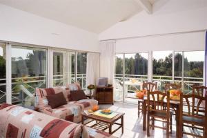 Villas Villa with large garden near Etang de Laprade : photos des chambres