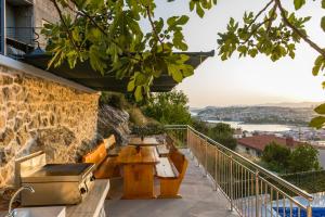 Amazing View Apartment with Private Pool