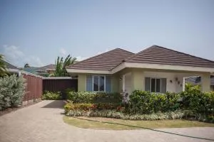 Jamaica Shades @ Cool Shades - Priory