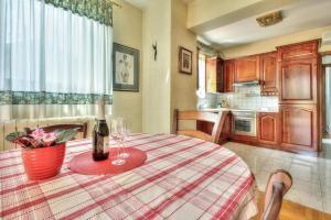 Apartments with a parking space Umag - 15941