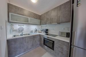 Irida Holiday Apartments