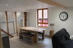 Appartements Gite le 16 : Appartement 2 Chambres