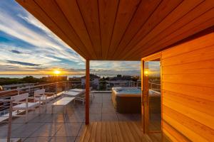 Aurea Attico con Jacuzzi e vista mare Lignano