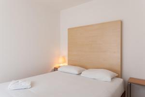 Appart'hotels Residhotel Vieux Port : Appartement 1 Chambre avec Terrasse