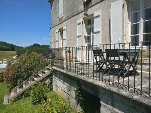 Maisons d'hotes Domaine de Montboulard : Appartement - Rez-de-Chaussée