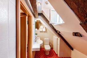 Meriton Old Town Garden Hotel