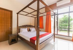 StayVista at Greenwoods Villa 8 with Private Pool, Terrace, Lift & Ping-Pong Table