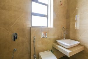 StayVista at Greenwoods Villa 8 with Private Pool, Terrace, Lift & Ping-Pong Table