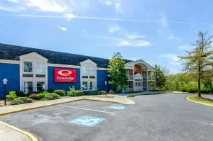 Econo Lodge Inn & Suites Radford-Blacksburg Area - Floyd
