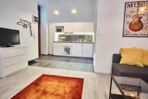 Design Apartment in the City Center with AC