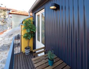 HM - Flores Skylight