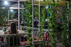 Sakura Guesthouse - Tokolʼdosh