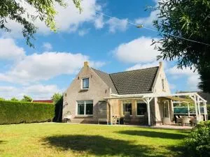 Stinswoning " Waadhoeke " - Ried