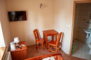 JANTAR Pokoje i Domki u Reni